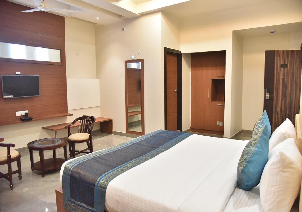 Hotel Rk Grand Varanasi Eksteriør bilde