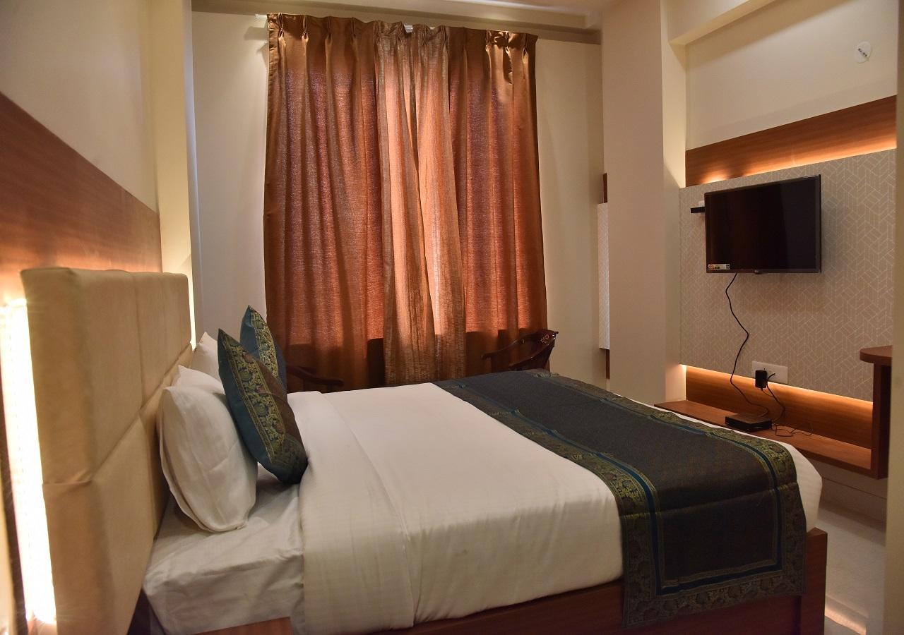 Hotel Rk Grand Varanasi Eksteriør bilde