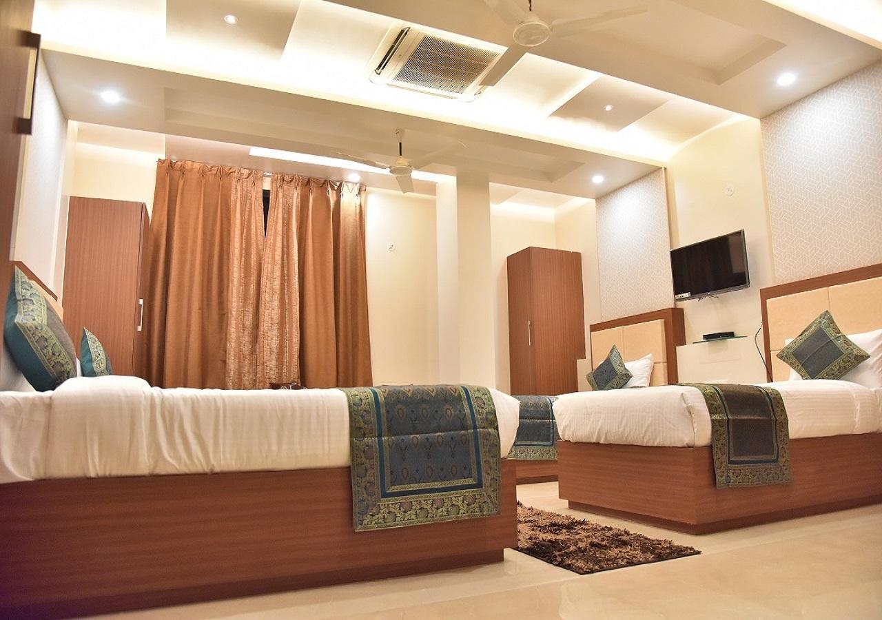 Hotel Rk Grand Varanasi Eksteriør bilde